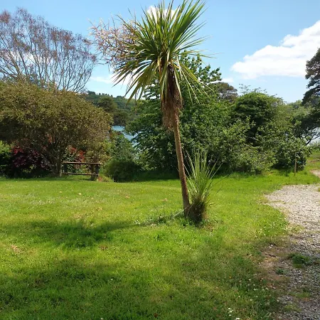 Ferienhaus Sea View 1-bed With Private Garden