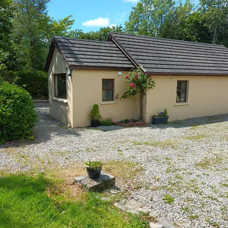 Ferienhaus Sea View 1-bed With Private Garden Skibbereen