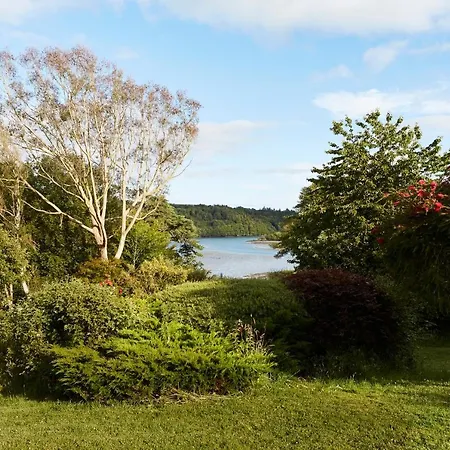 Sea View 1-bed With Private Garden *
